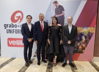 Grabo Estilo presenta las últimas tendencias en uniformes profesionales de Velilla durante desfile en Santo Domingo